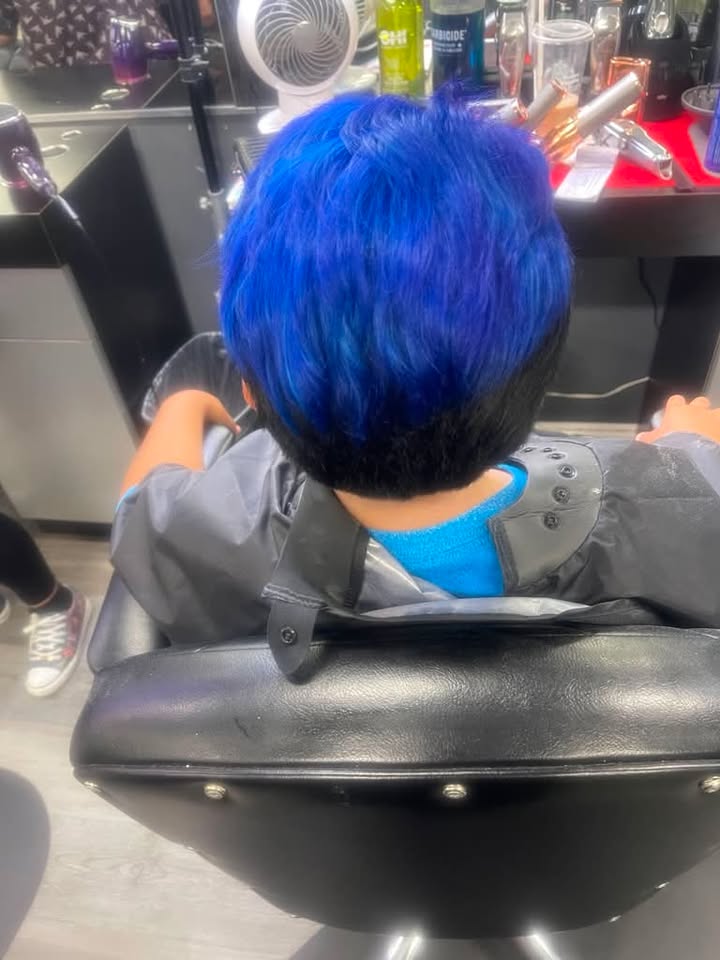 Fun color, kids cut